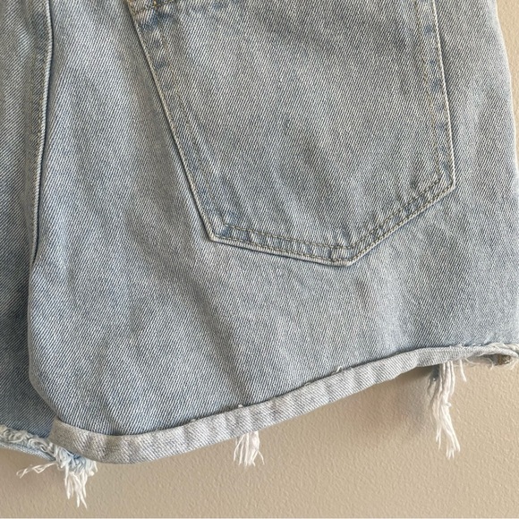 Cello Women's Distressed Cut Off Denim Shorts Size Large - Picture 2 of 13